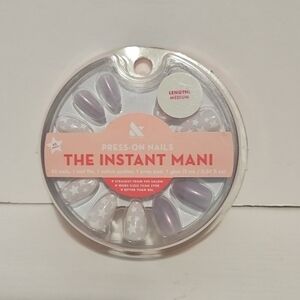 Press-On Nails - Purple and White